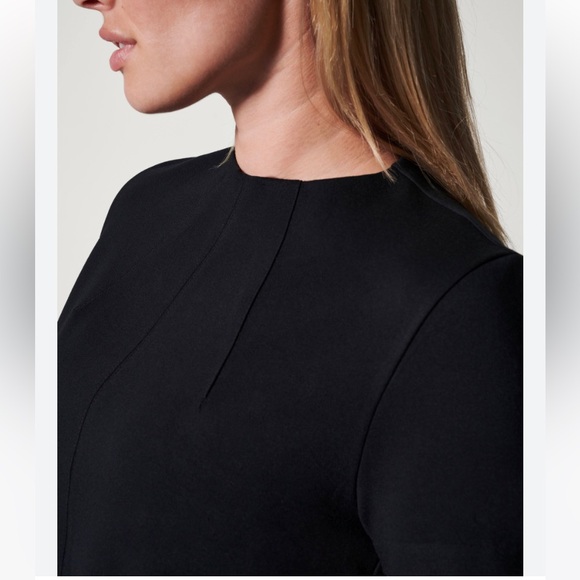 NWT! Spanx The Perfect Funnel Top in classic black. Size XL. New with tags. - Picture 2 of 6